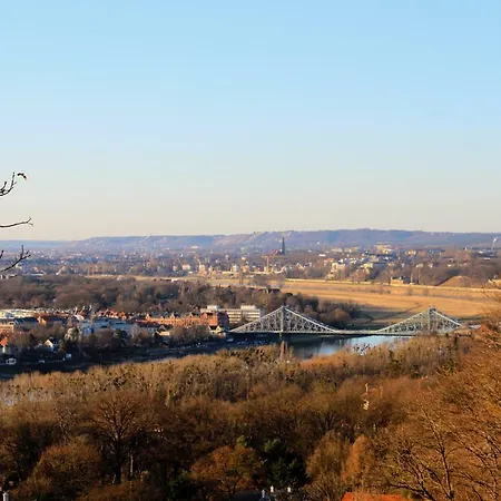 Ferienwohnung Natur Und Kunst Daire Dresden